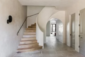 Choosing the Right Venetian Plaster for Your Space